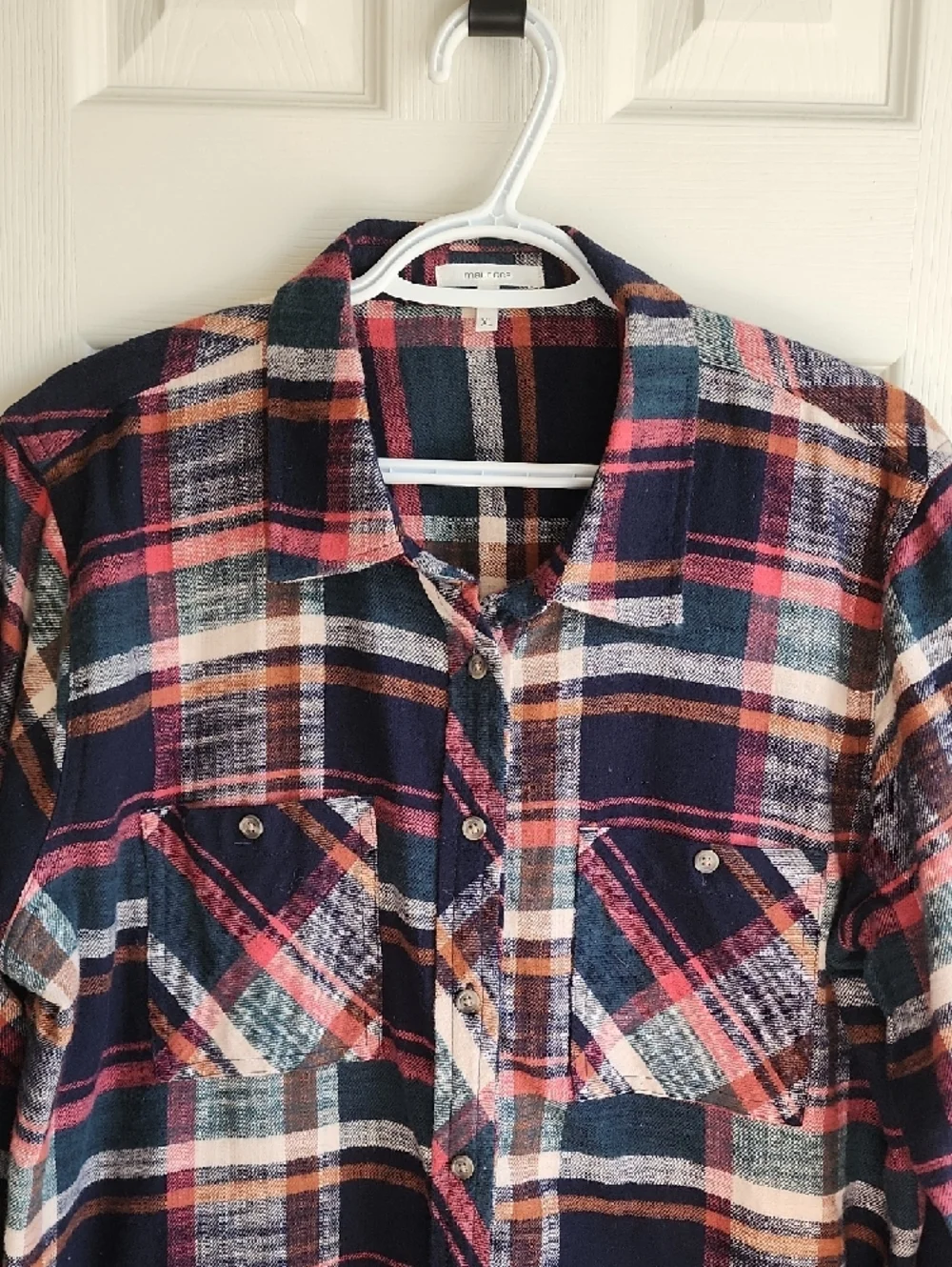 Maurices Navy, Pink & Cream Plaid Button-Down Shirt XL NEVER WORN! - Picture 2 of 7